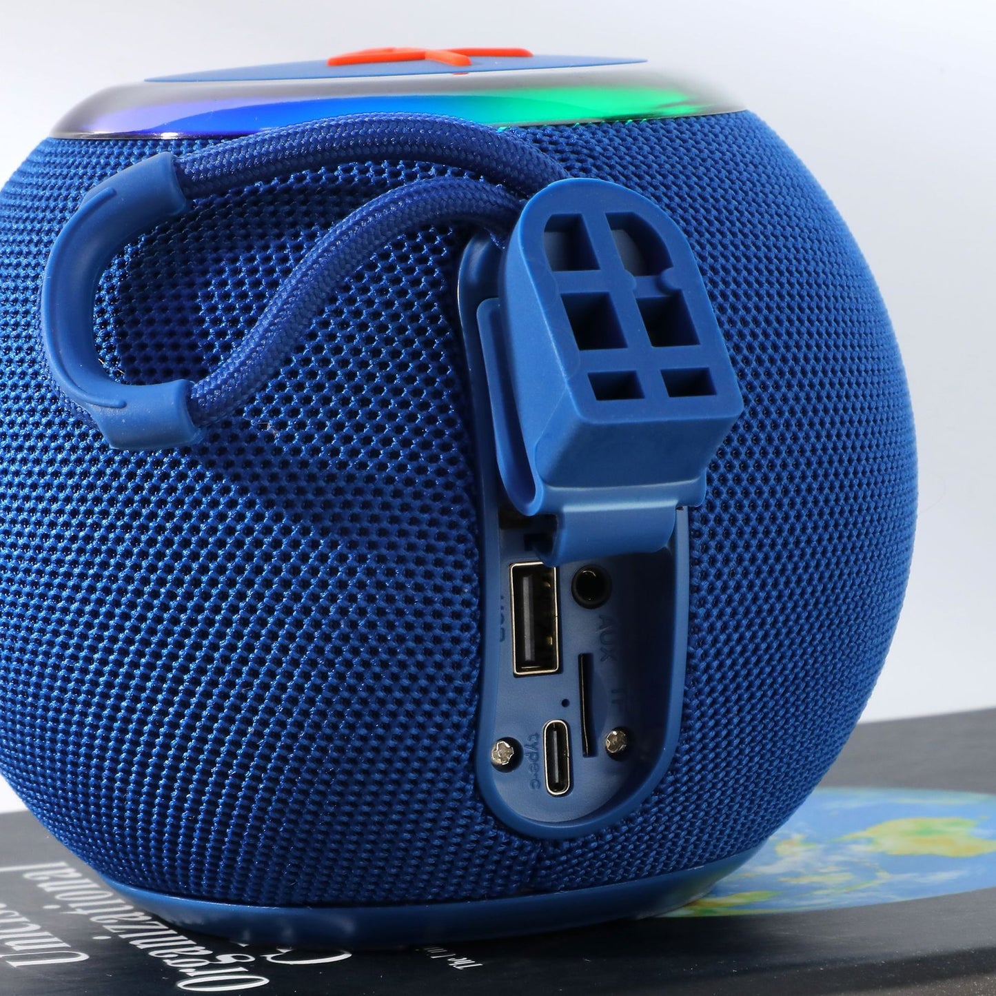 New Bluetooth Speaker Ball Shape Fabric Handheld Sports Outdoor Cycling RGB Wireless Small Speaker Hot Item 68D