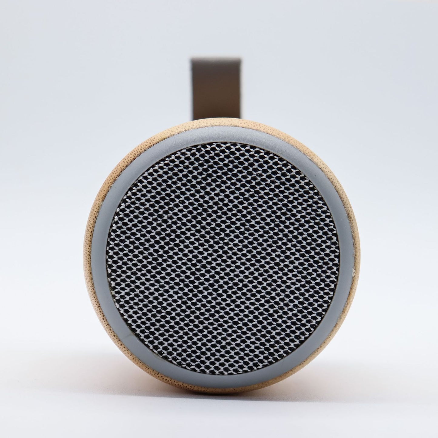 Bamboo Eco-friendly Bluetooth Speaker Desktop Mini Portable Bluetooth Speaker with Carabiner Gift Small Speaker